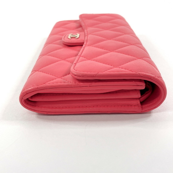 CHANEL Matelasse long wallet lambskin red - Picture 4 of 11